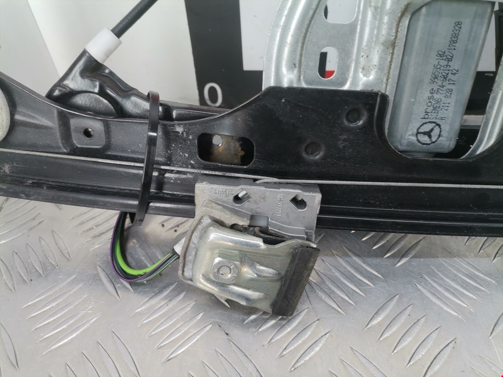 Стеклоподъемник передний правый MERCEDES-BENZ CLC-Class CL203 2008-2011