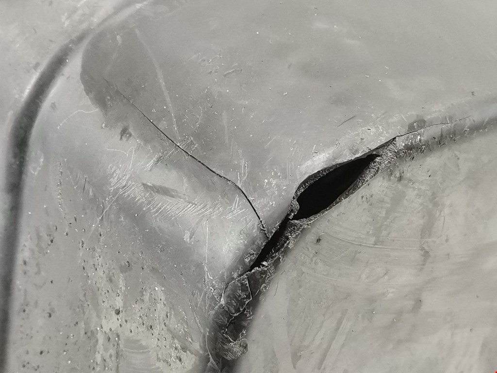 Крепление АКБ (корпус/подставка) MAN TGM 2006-н.в.