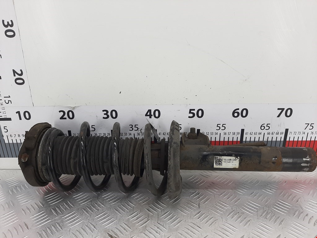 Амортизатор передний правый AUDI A3 8P 2003-2013