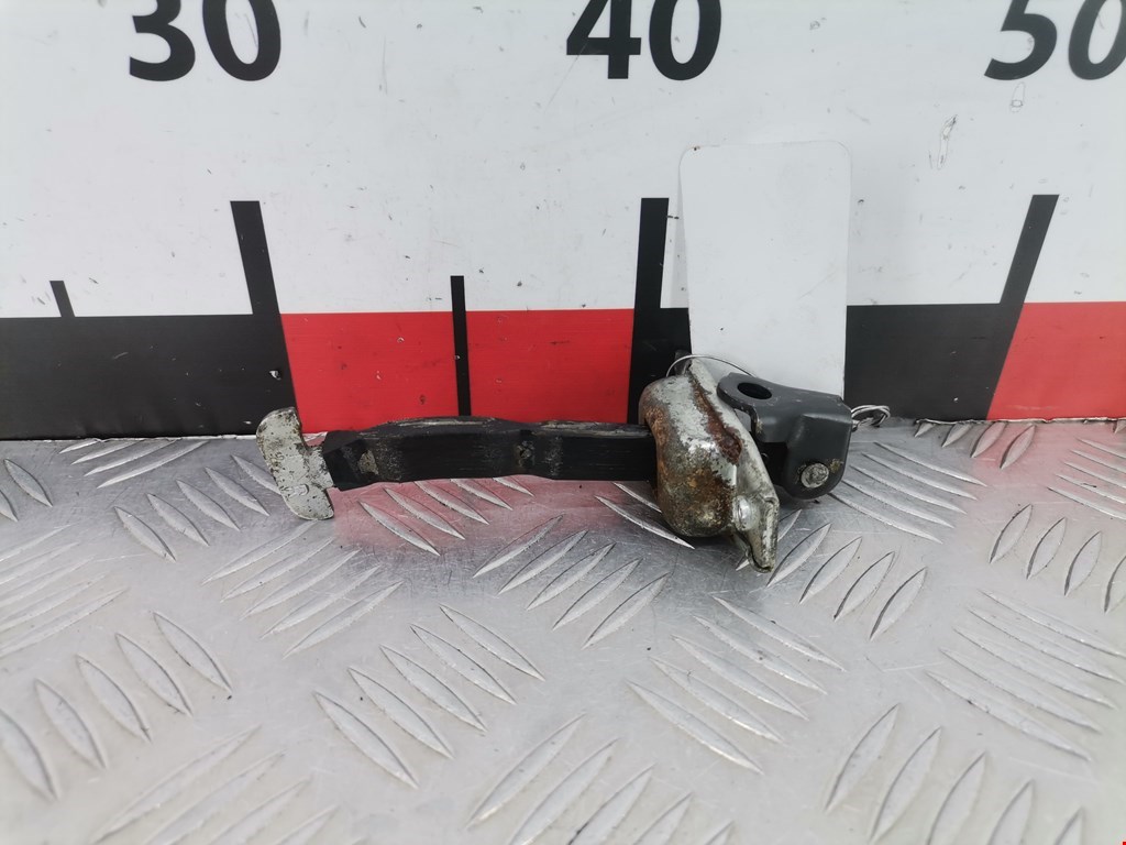 Ограничитель открывания двери TOYOTA Hilux VII AN10 AN 20 AN30 2005-2015