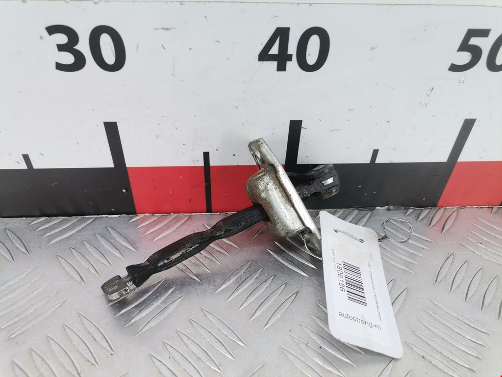 Ограничитель открывания двери TOYOTA Hilux VII AN10 AN 20 AN30 2005-2015