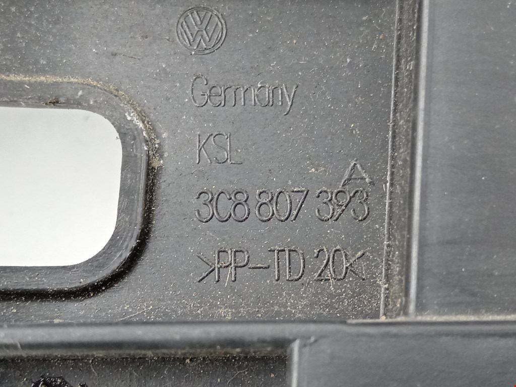 Кронштейн заднего бампера левый правый VOLKSWAGEN Passat CC 2008-2017