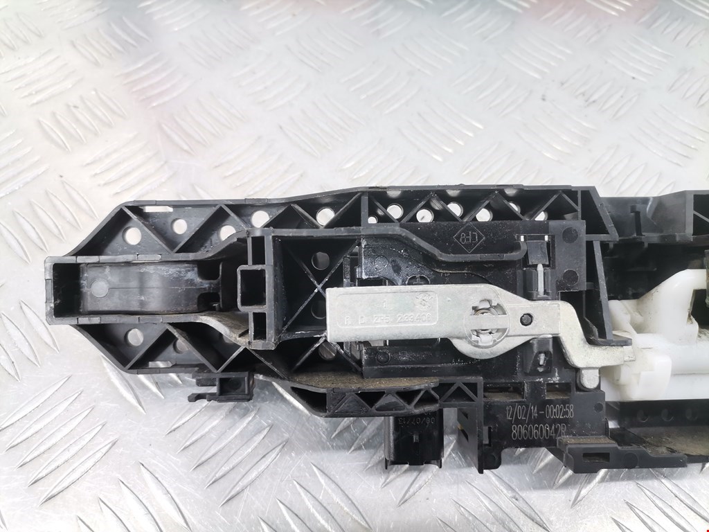 Ручка двери задней наружная правая RENAULT Scenic III 2010-2015