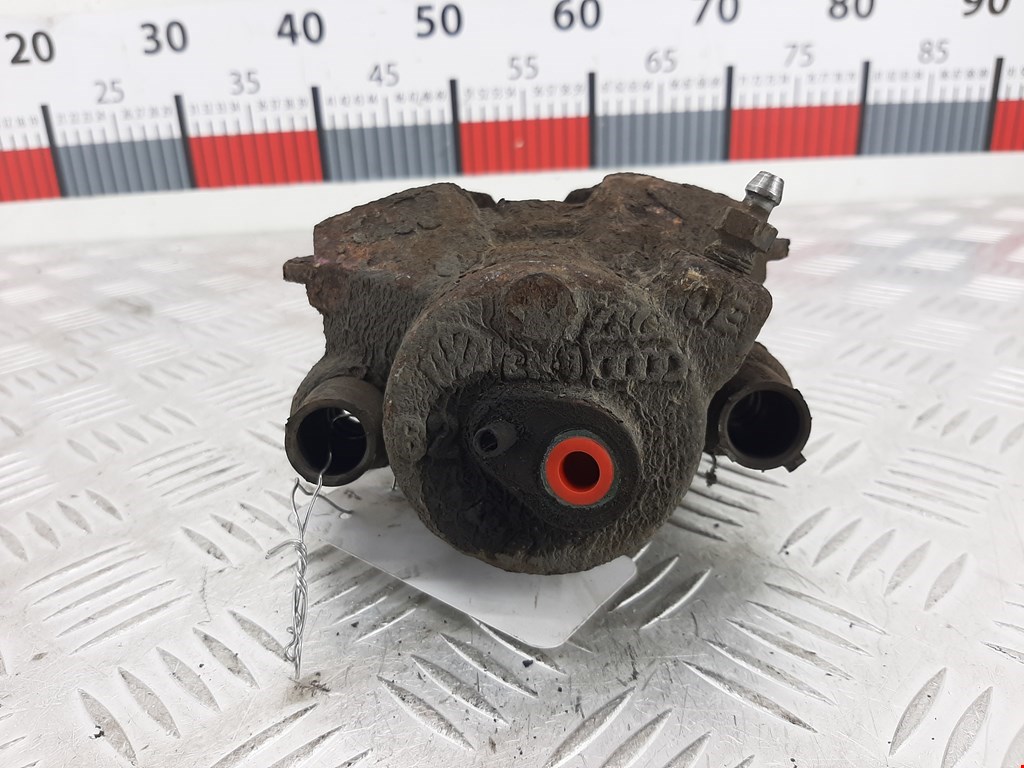 Суппорт передний правый AUDI A3 8P 2003-2013