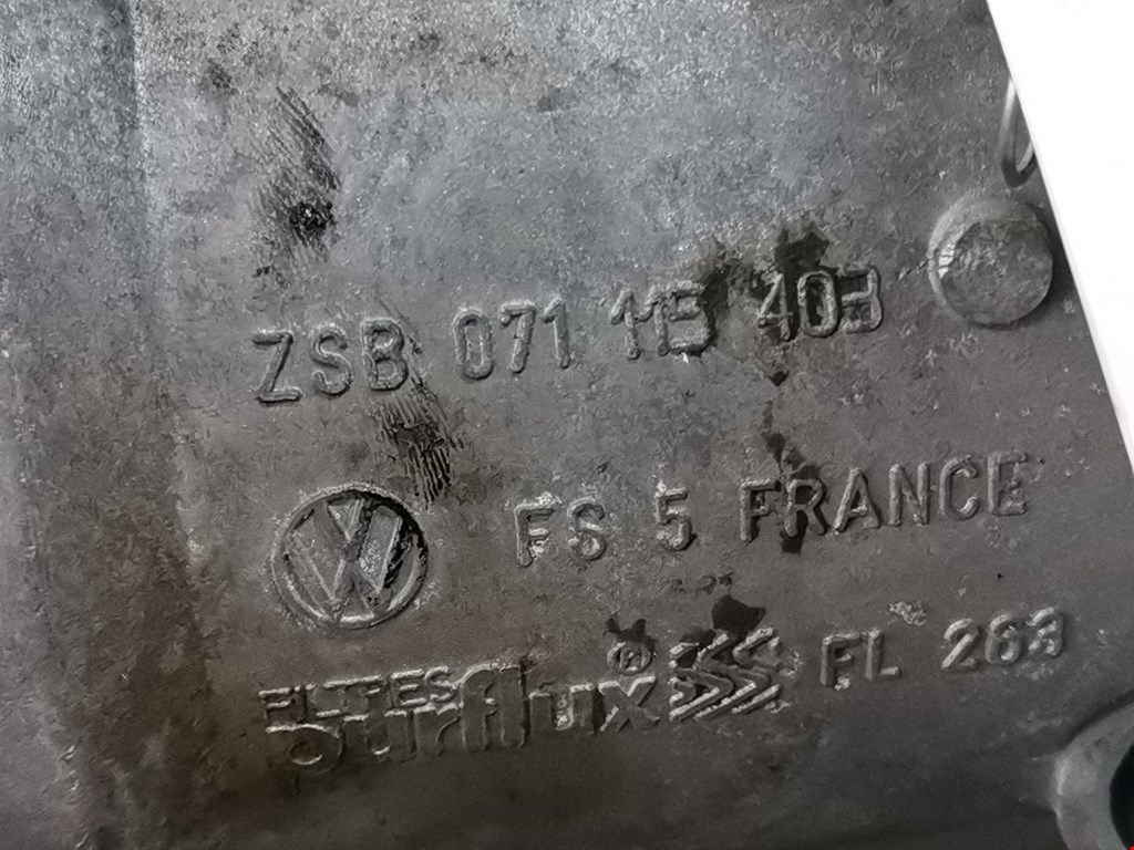 Корпус масляного фильтра VOLKSWAGEN Bora 1998-2005