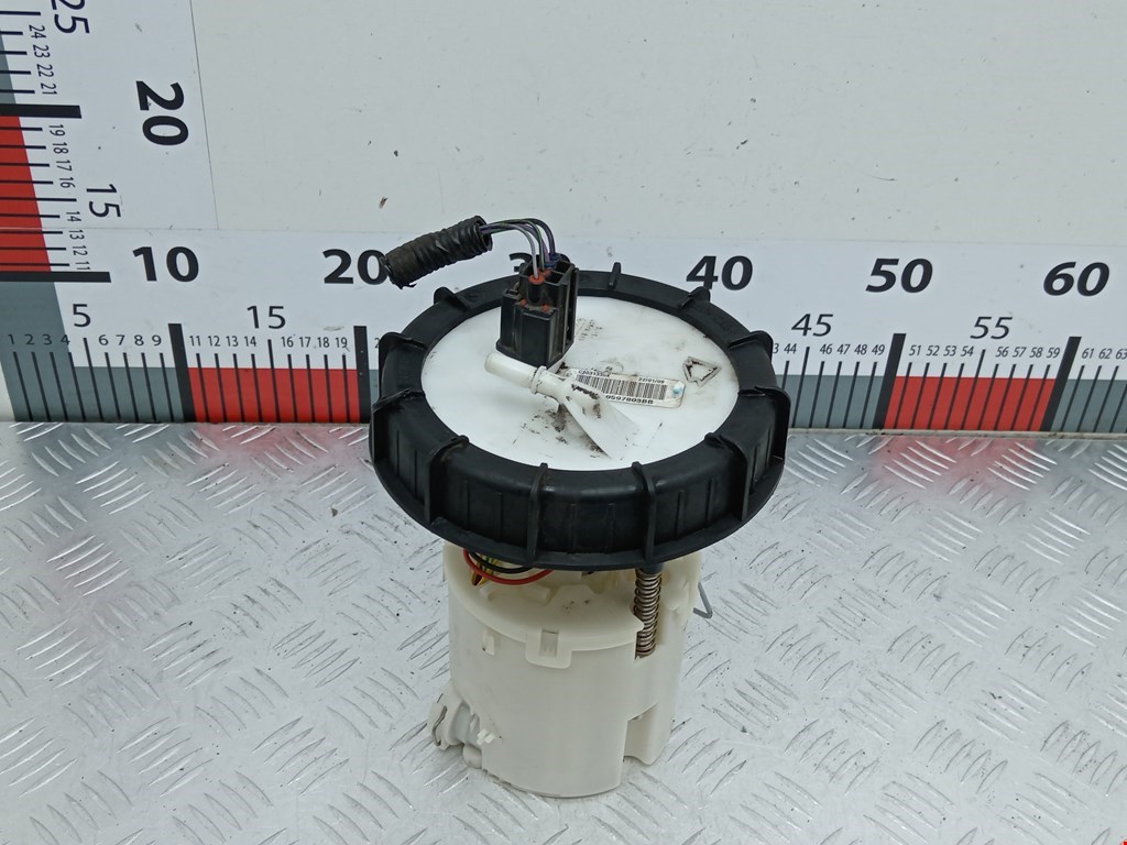 Насос топливный (электрический) FORD Fiesta 2008-2012