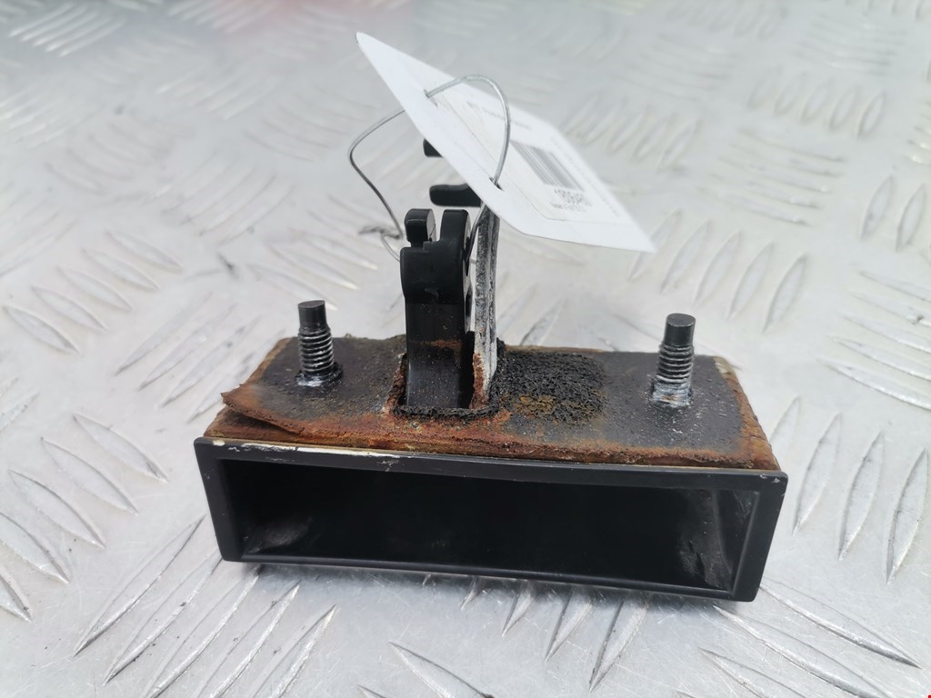 Ручка двери багажника наружная NISSAN X-Trail T30 2000-2007