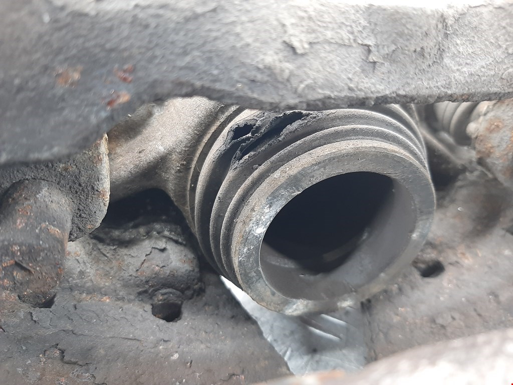 Суппорт передний правый AUDI A5 2007-2016