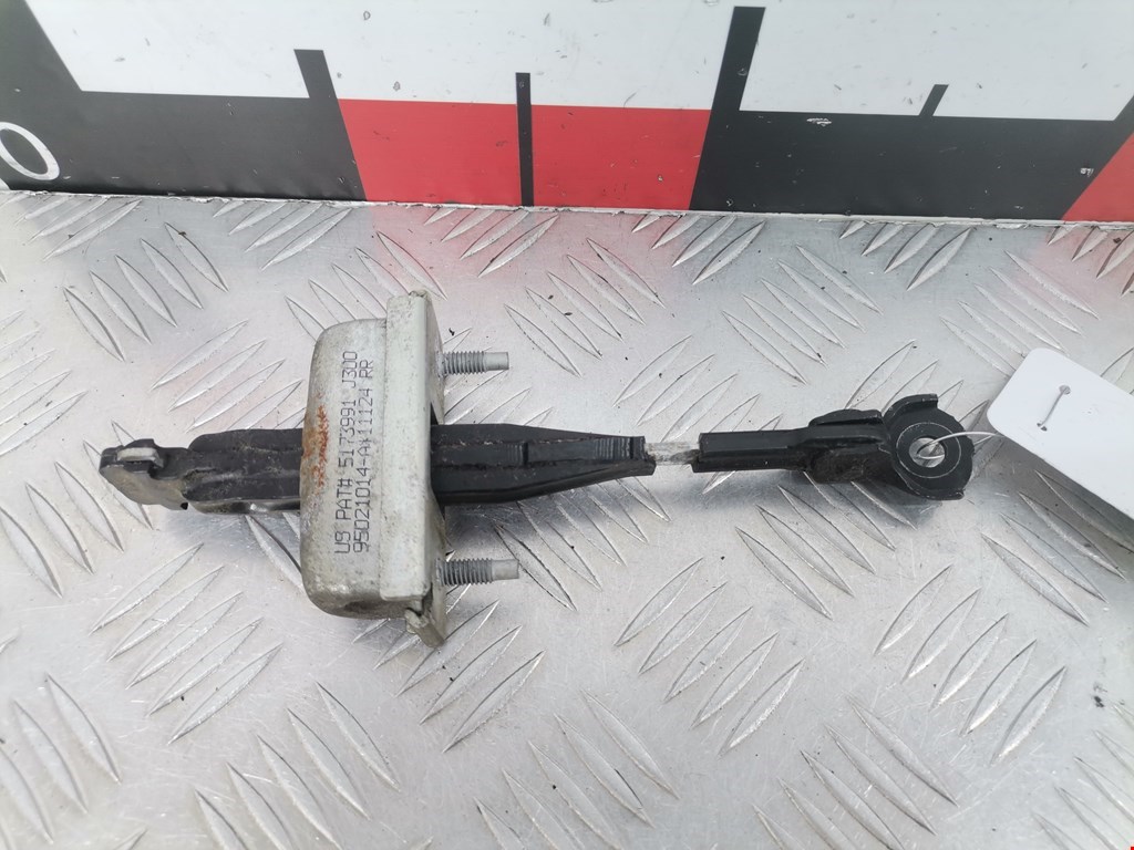 Ограничитель открывания двери CHEVROLET Cruze 2009-2015