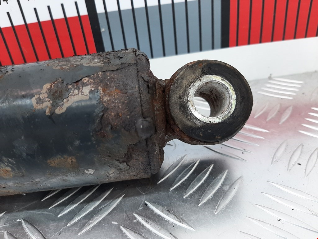 Амортизатор задний правый IVECO EuroCargo II 2003-2008