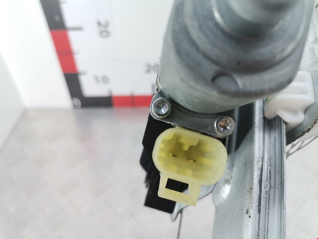 Стеклоподъемник задний правый CHEVROLET Cruze 2009-2015