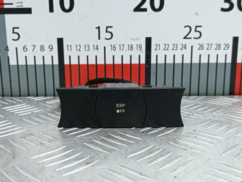 Кнопка антипробуксовочной системы VOLKSWAGEN Touareg 2002-2010