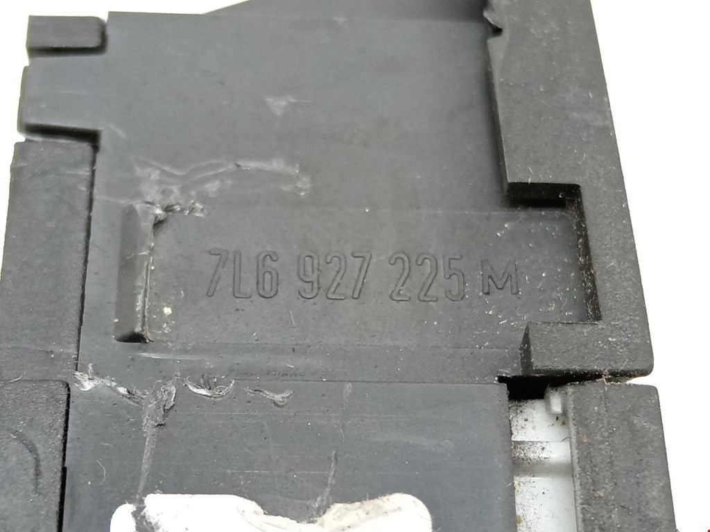 Кнопка антипробуксовочной системы VOLKSWAGEN Touareg 2002-2010