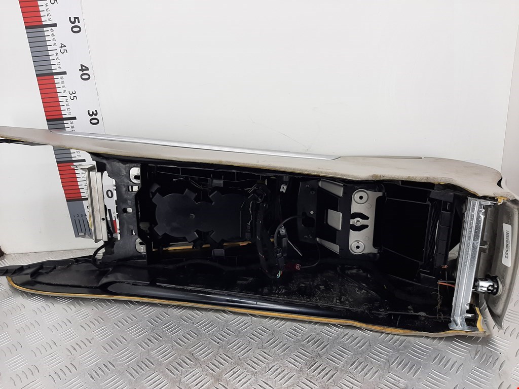 Подлокотник в салон MERCEDES-BENZ M-Class W164 ML 2005-2011