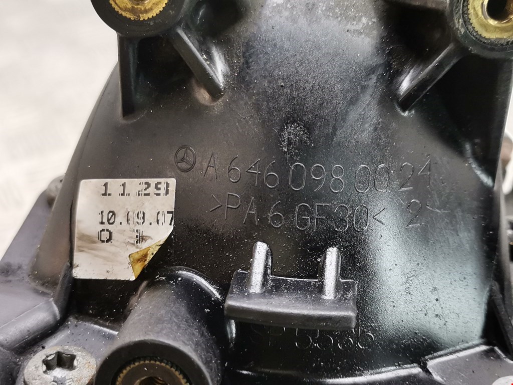 Коллектор впускной MERCEDES-BENZ C-Class C-klasse W204 2007-2015