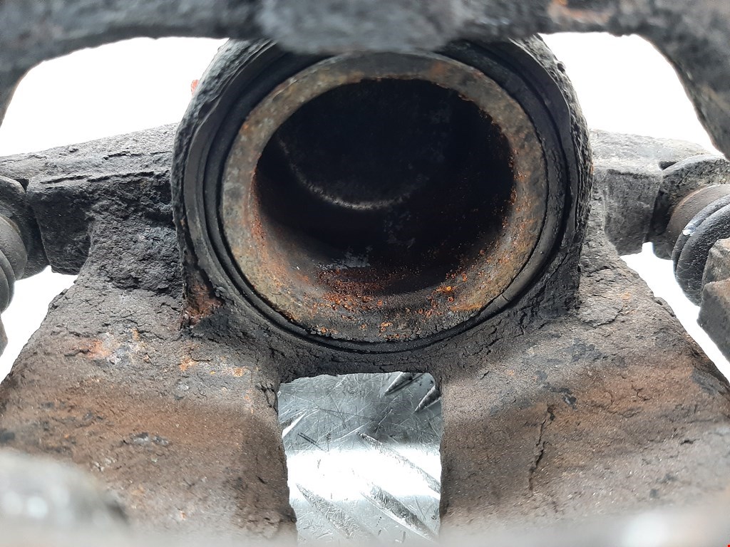 Суппорт передний левый CITROEN Nemo 2008-2015