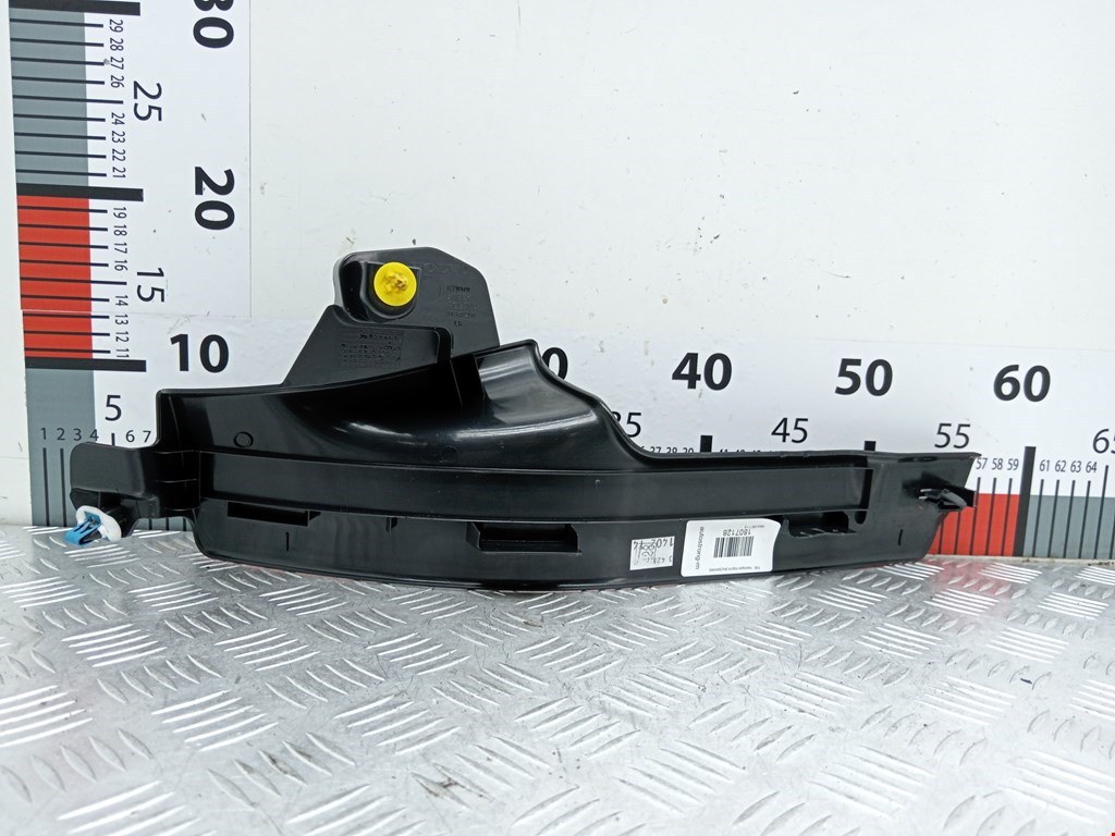 Накладка порога (внутренняя) VOLVO V60 2010-2018