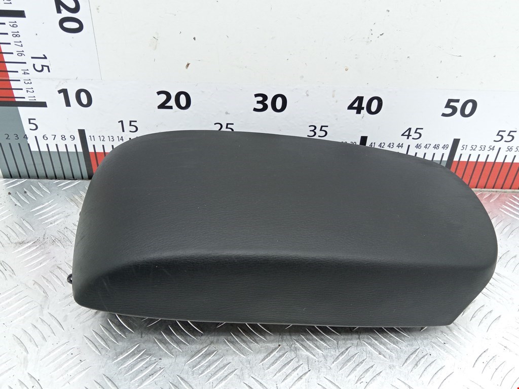 Подлокотник в салон MAZDA CX-5 2011-2017