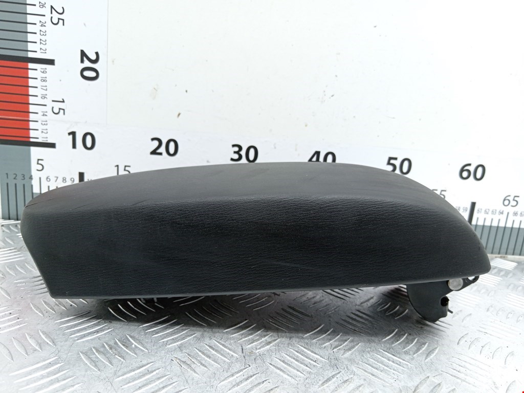 Подлокотник в салон MAZDA CX-5 2011-2017