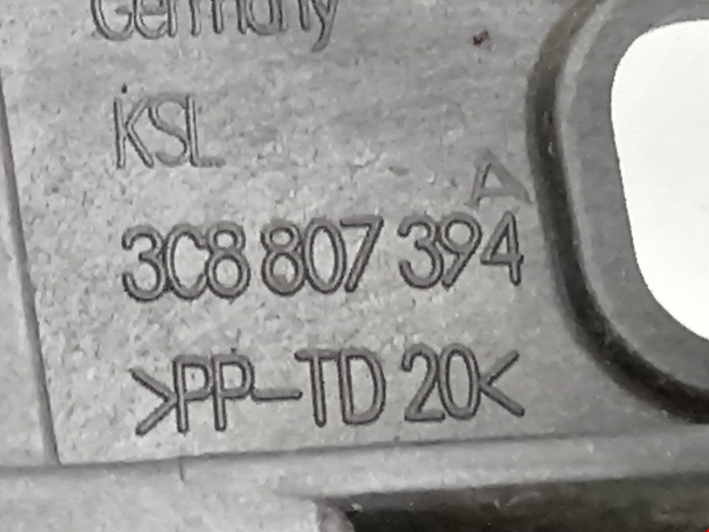 Кронштейн заднего бампера левый правый VOLKSWAGEN Passat CC 2008-2017