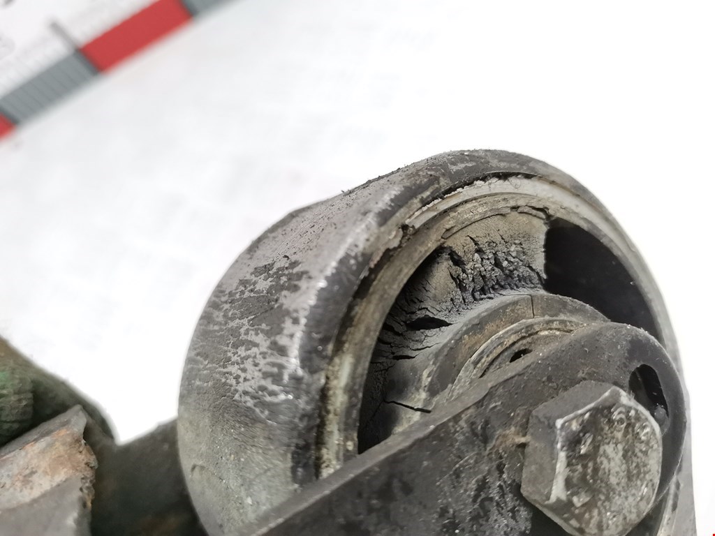 Кронштейн КПП PEUGEOT 206 1998-2012