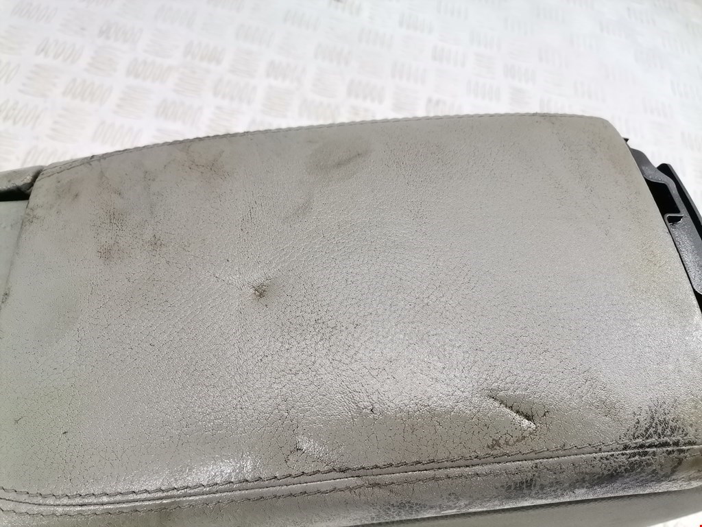 Подлокотник в салон MERCEDES-BENZ CLS-Class C219 2004-2010