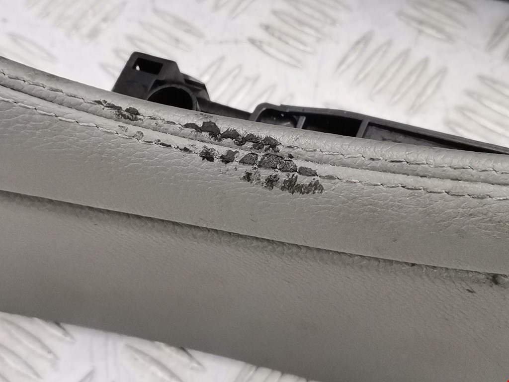 Подлокотник в салон MERCEDES-BENZ CLS-Class C219 2004-2010