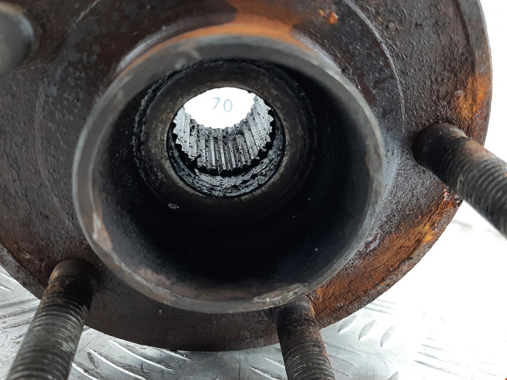 Ступица передняя правая FORD Focus III 2011-2019