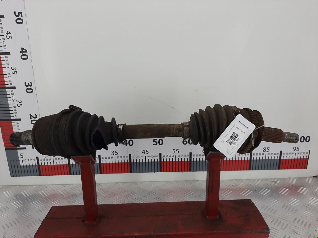 Полуось (привод, приводной вал) передняя левая MITSUBISHI L200 KB 2006-2015