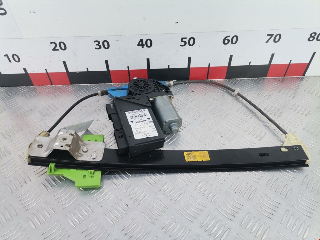 Стеклоподъемник задний правый AUDI A4 B6 2001-2005