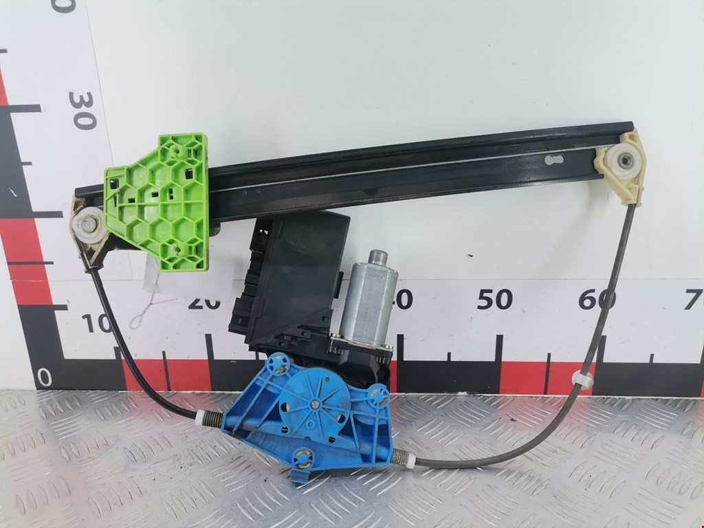 Стеклоподъемник задний правый AUDI A4 B6 2001-2005