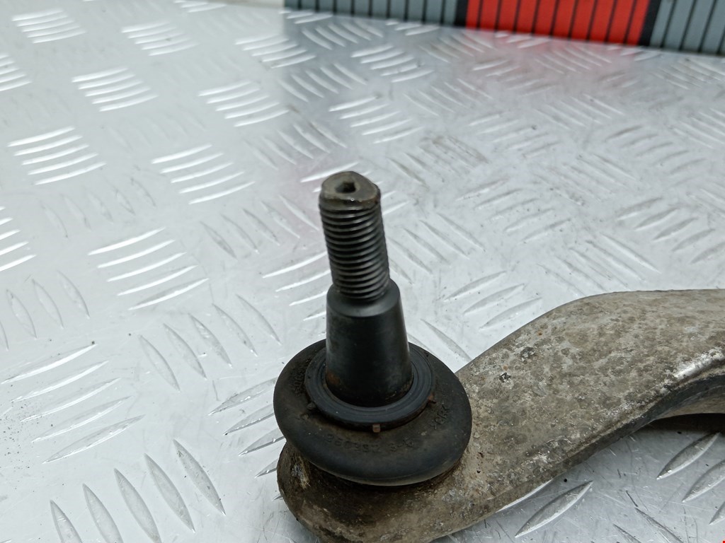 Рычаг передний правый VOLKSWAGEN Passat B5 1997-2005