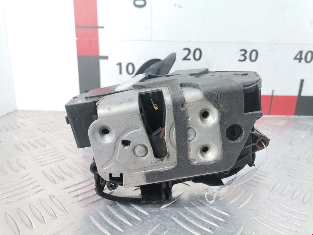 Замок двери передней правой FORD Fiesta 2008-2012