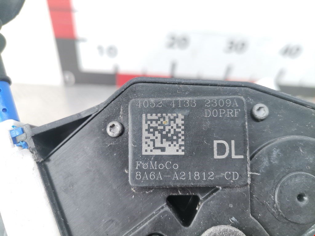 Замок двери передней правой FORD Fiesta 2008-2012