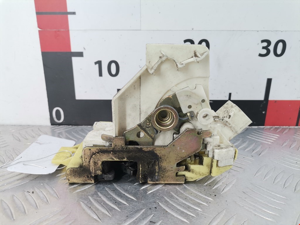 Замок двери задней левой FORD Mondeo II 1996-2000