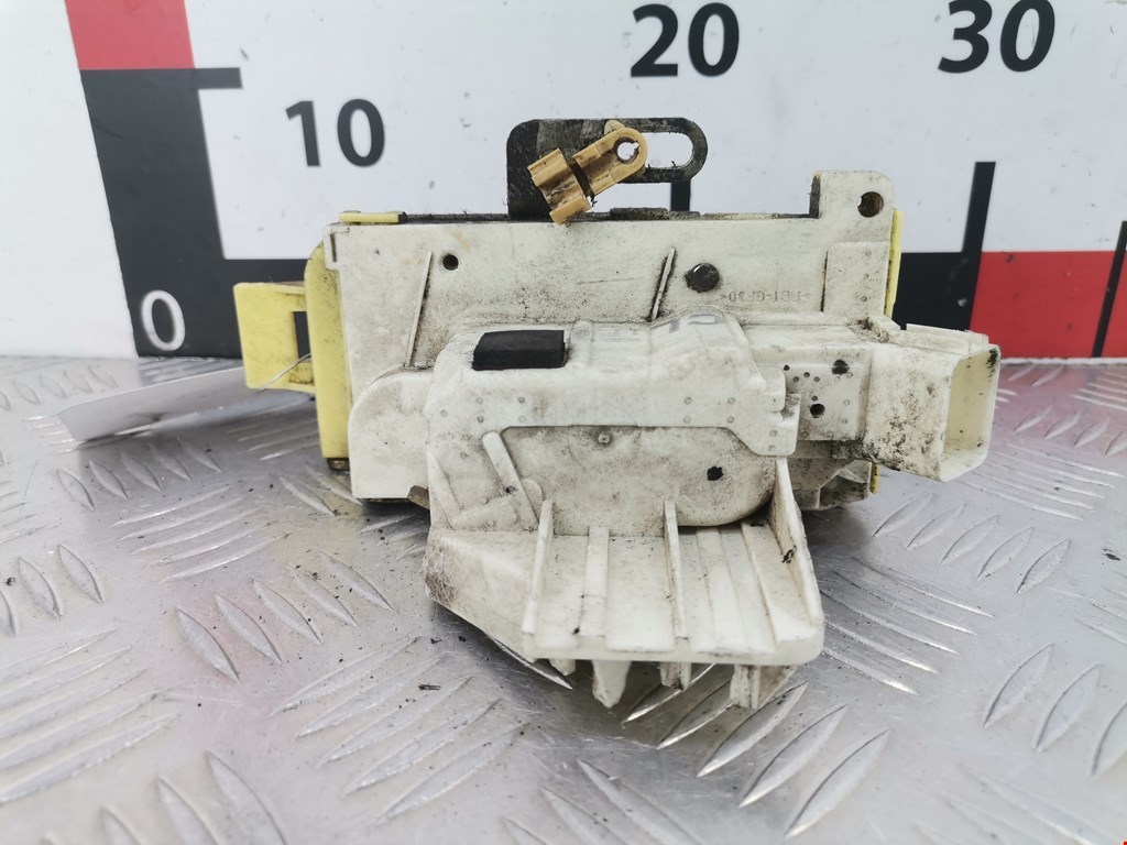 Замок двери задней левой FORD Mondeo II 1996-2000