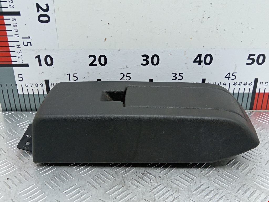 Подлокотник в салон JEEP Patriot 2007-2017