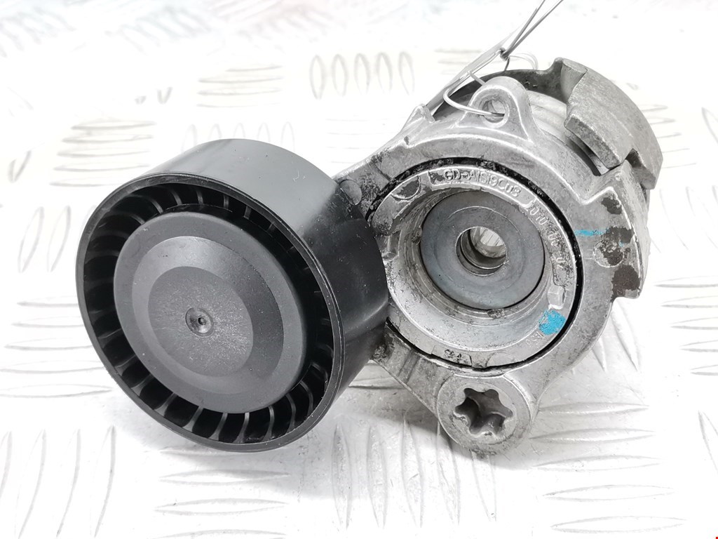 Натяжитель ремня генератора (приводного поликлинового ремня Chevrolet Cruze 2 (J300) (2008-2016)
