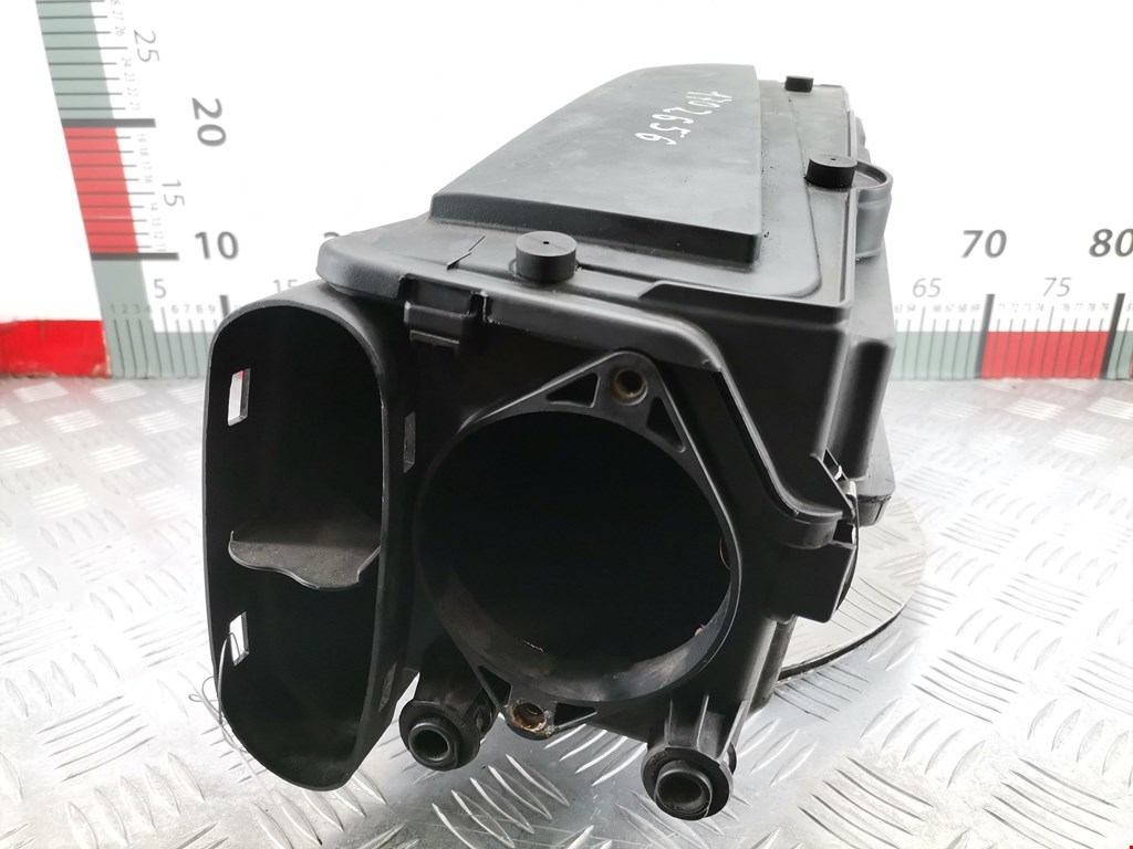 Корпус воздушного фильтра MERCEDES-BENZ C-Class C-klasse W204 2007-2015