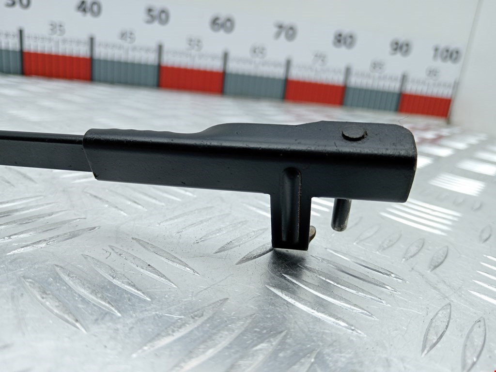 Поводок дворников передний левый/ правый VOLKSWAGEN Touran 2003-2010