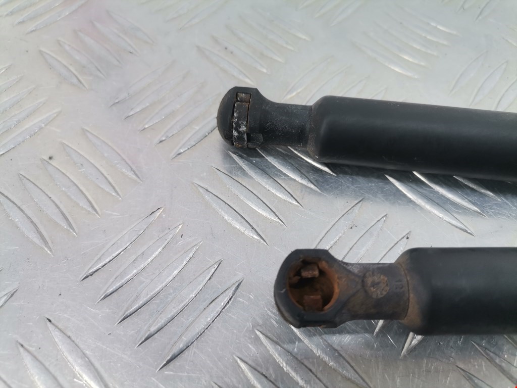 Амортизатор крышки (двери) багажника PEUGEOT 207 2006-2015