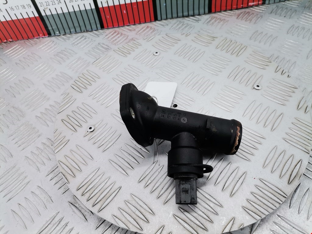 Корпус термостата VOLKSWAGEN Golf V 2003-2009