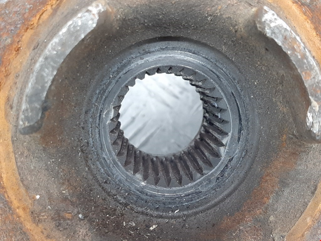 Ступица задняя левая VOLKSWAGEN Touareg 2010-2018