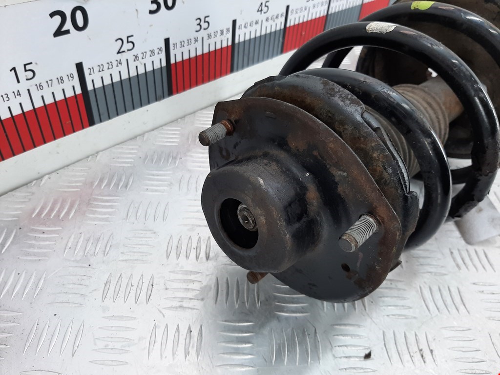 Амортизатор передний левый LEXUS RX 300 1997-2003