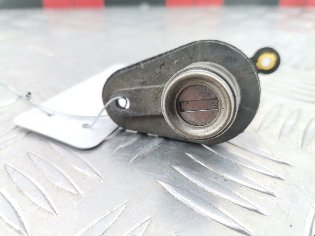 Вставка замка багажника HYUNDAI Tucson l 2004-2010