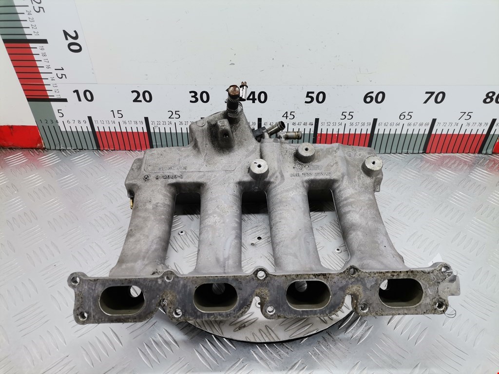 Коллектор впускной AUDI A4 B6 2001-2005