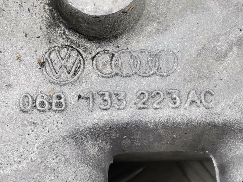 Коллектор впускной AUDI A4 B6 2001-2005