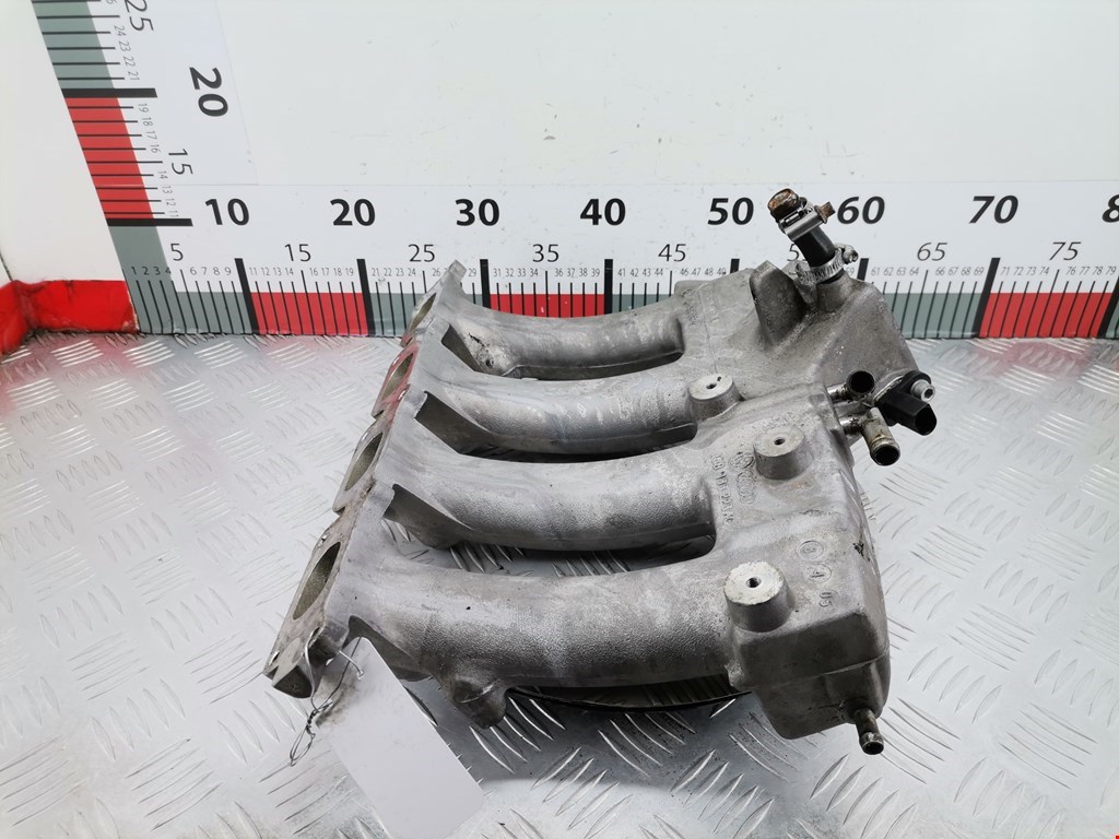 Коллектор впускной AUDI A4 B6 2001-2005