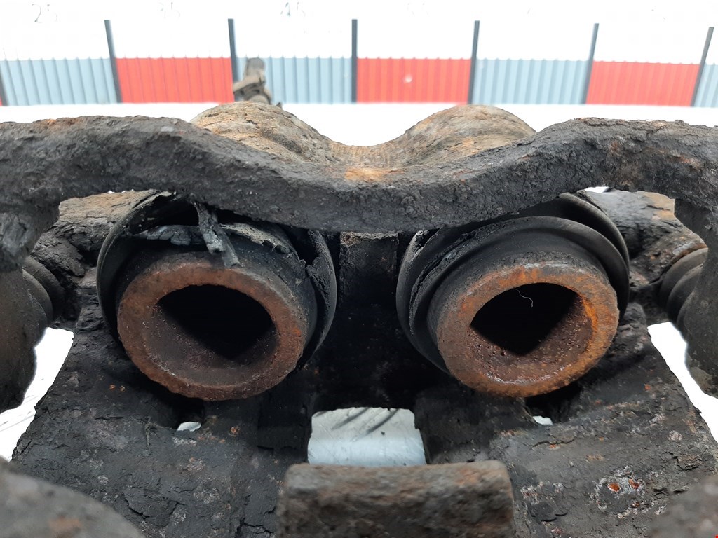 Суппорт передний левый IVECO Daily III 1999-2006