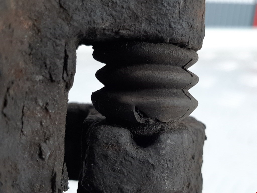 Суппорт передний левый IVECO Daily III 1999-2006